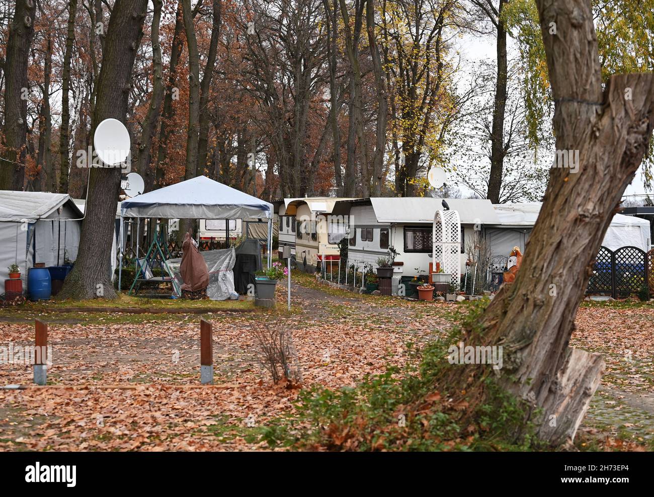 19 November 2021, Brandenburg, Potsdam Caravans stand between the