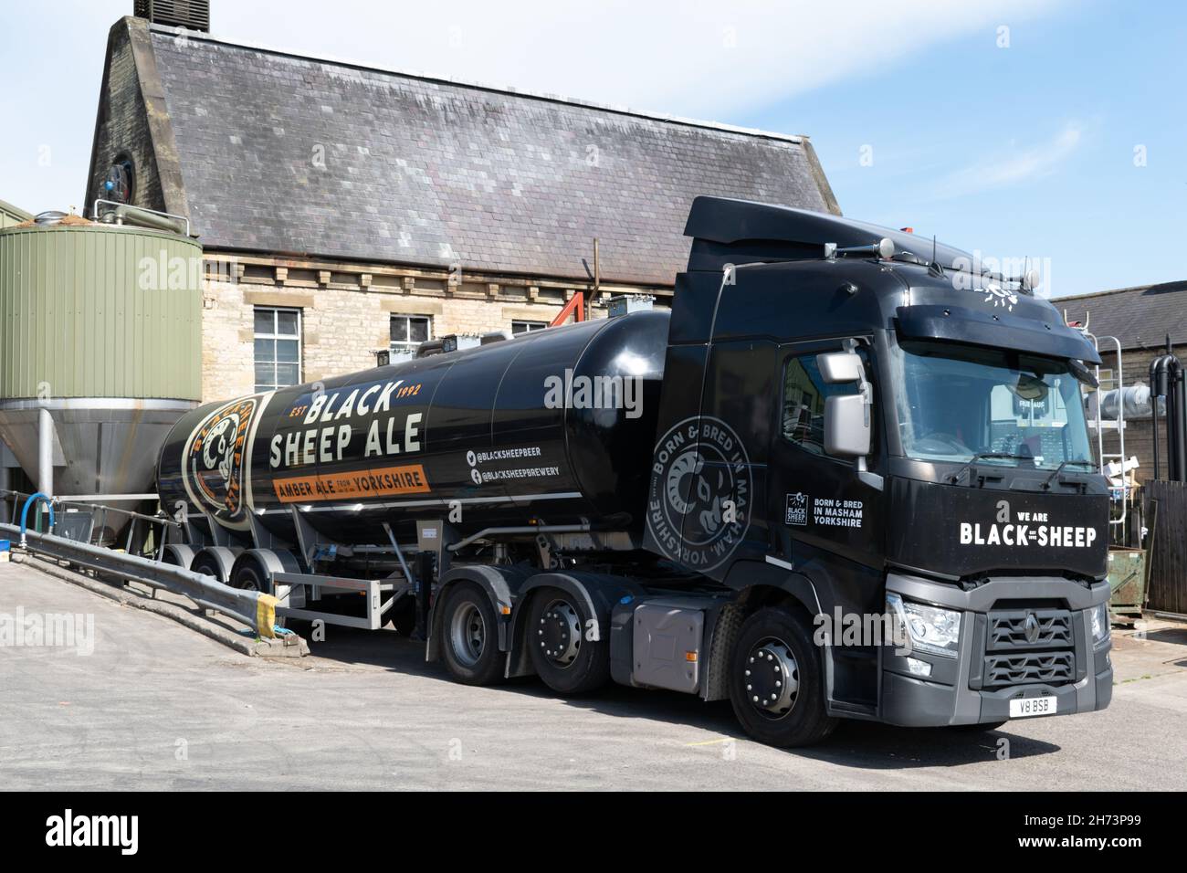 Black Sheep brewery Masham with articulated tanker. Ripon, North Yorkshire UK Stock Photo