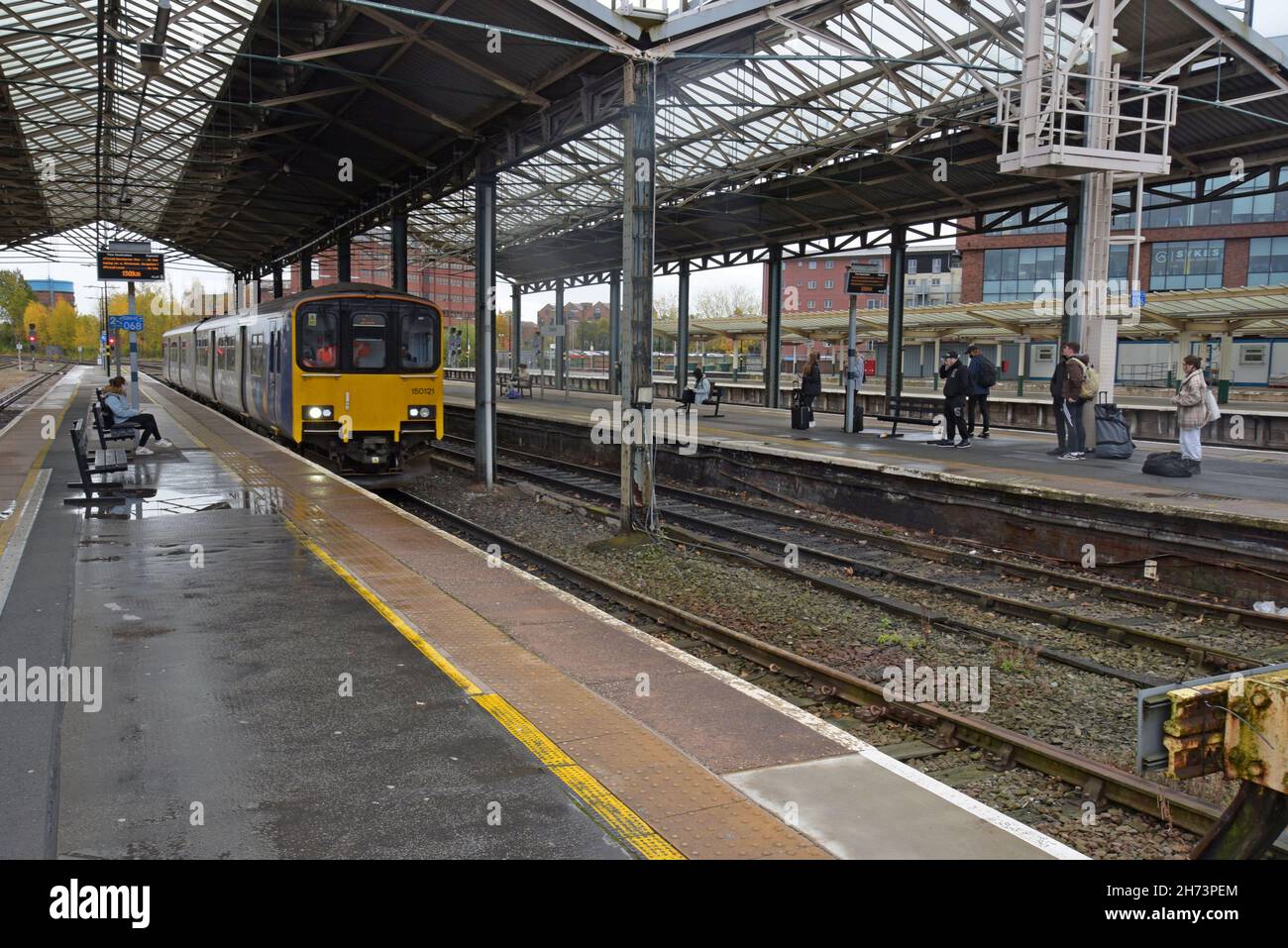 A Northern Trains Class 150 Sprinter DMU train at Chester Station, November 2021 Stock Photo