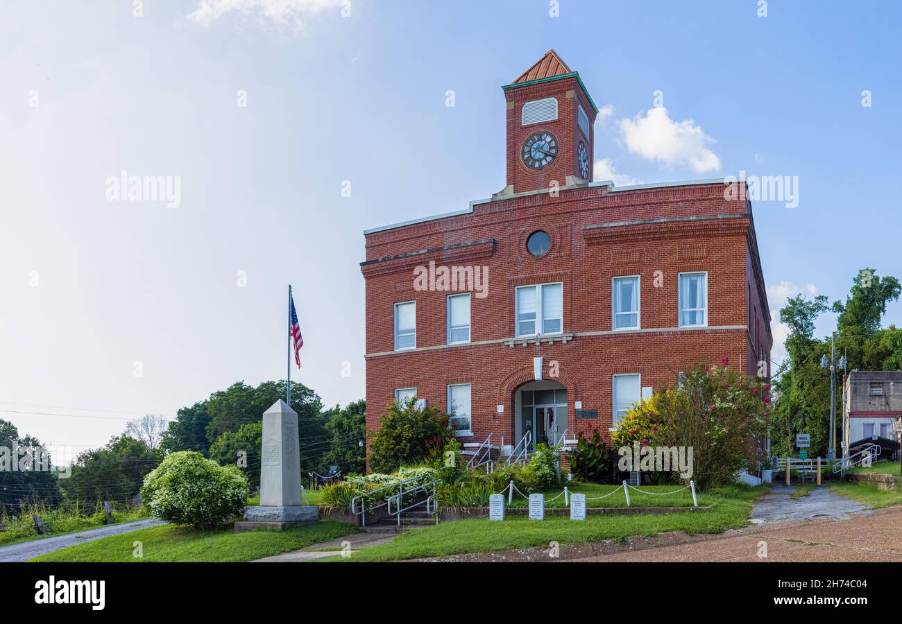 Elizabethtown, Illinois, USA - August 24, 2021: The Historic Hardin County Courthouse Stock Photo