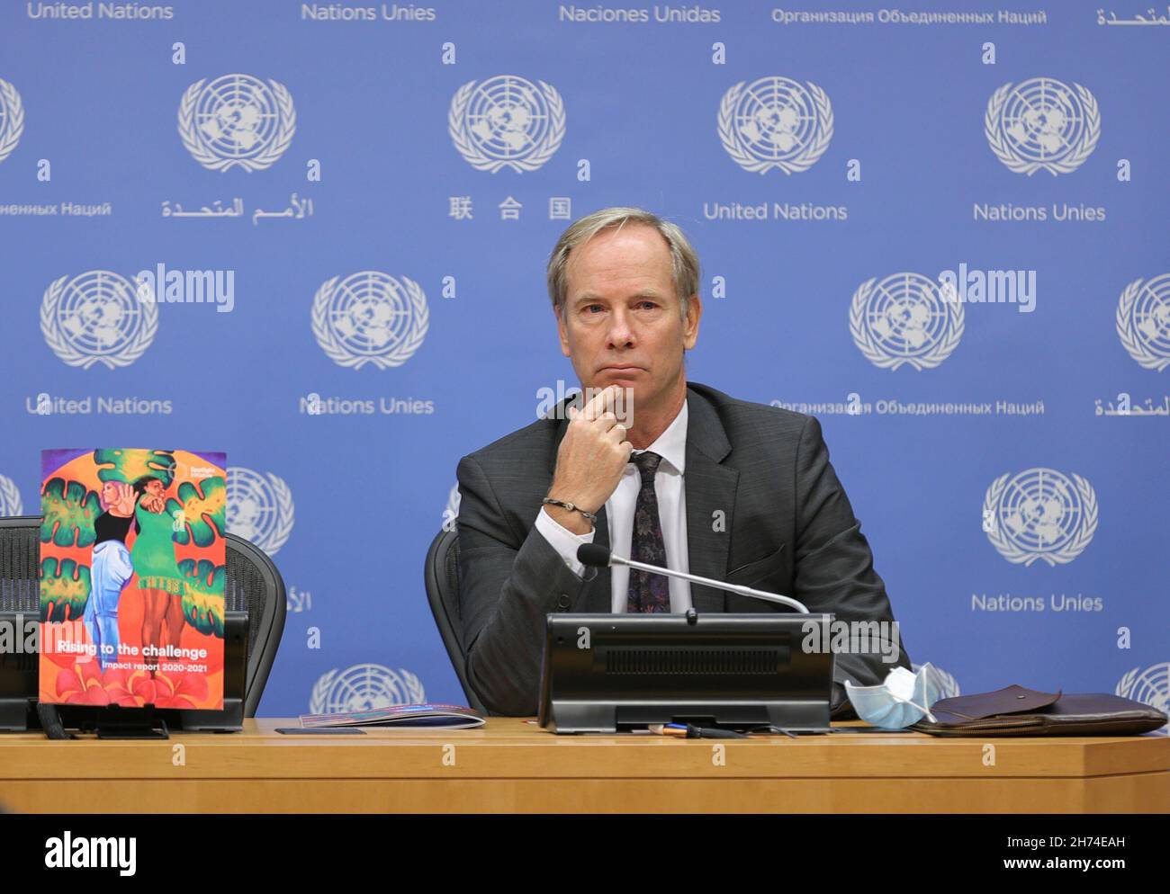 United Nations, New York, USA, November 19, 2021 - Sima Sami Bahous, Executive Director of UN Women, and Olof Skoog, Head of the Delegation of the European Union to the During a press conference on the launch of the Spotlight Initiatives impact report for 2020-2021, Rising to the challenge is held at UN Headquarters Today in New York City. Photo: Luiz Rampelotto/EuropaNewswire PHOTO CREDIT MANDATORY. Stock Photo