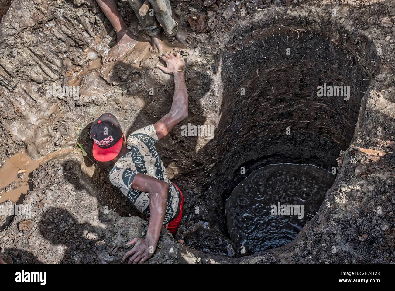 Illegal artisanal gold mining in Ethiopia, Africa Stock Photo Alamy