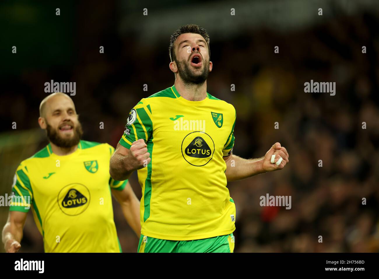 Carrow Road, Norwich, UK. 20th Nov, 2021. Premier League football, Norwich City versus Southampton; Grant Hanley of Norwich City celebrates after he scores for 2-1 in the 79th minute Credit: Action Plus Sports/Alamy Live News Stock Photo