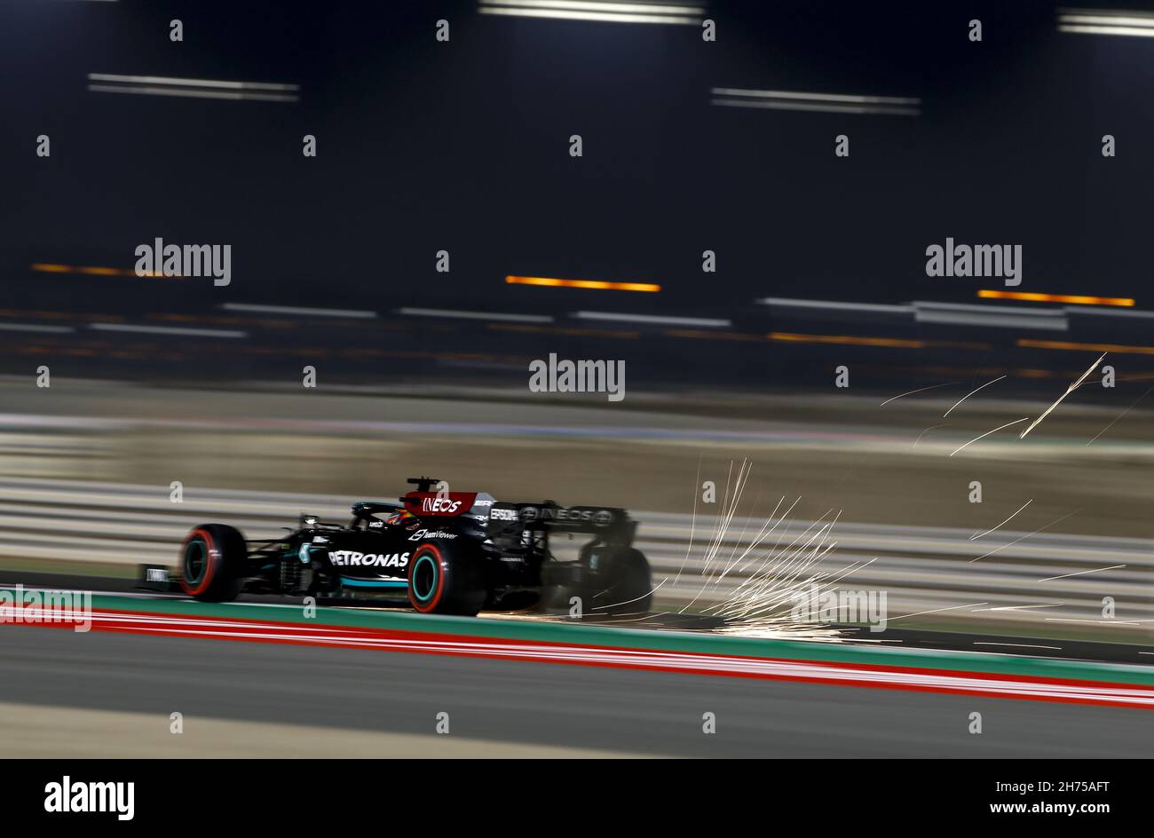 HAMILTON Lewis (gbr), Mercedes AMG F1 GP W12 E Performance, action during the Formula 1 Ooredoo Qatar Grand Prix 2021, 20th round of the 2021 FIA Formula One World Championship from November 19 to 21, 2021 on the Losail International Circuit, in Lusail, Qatar - Photo: Dppi/DPPI/LiveMedia Stock Photo