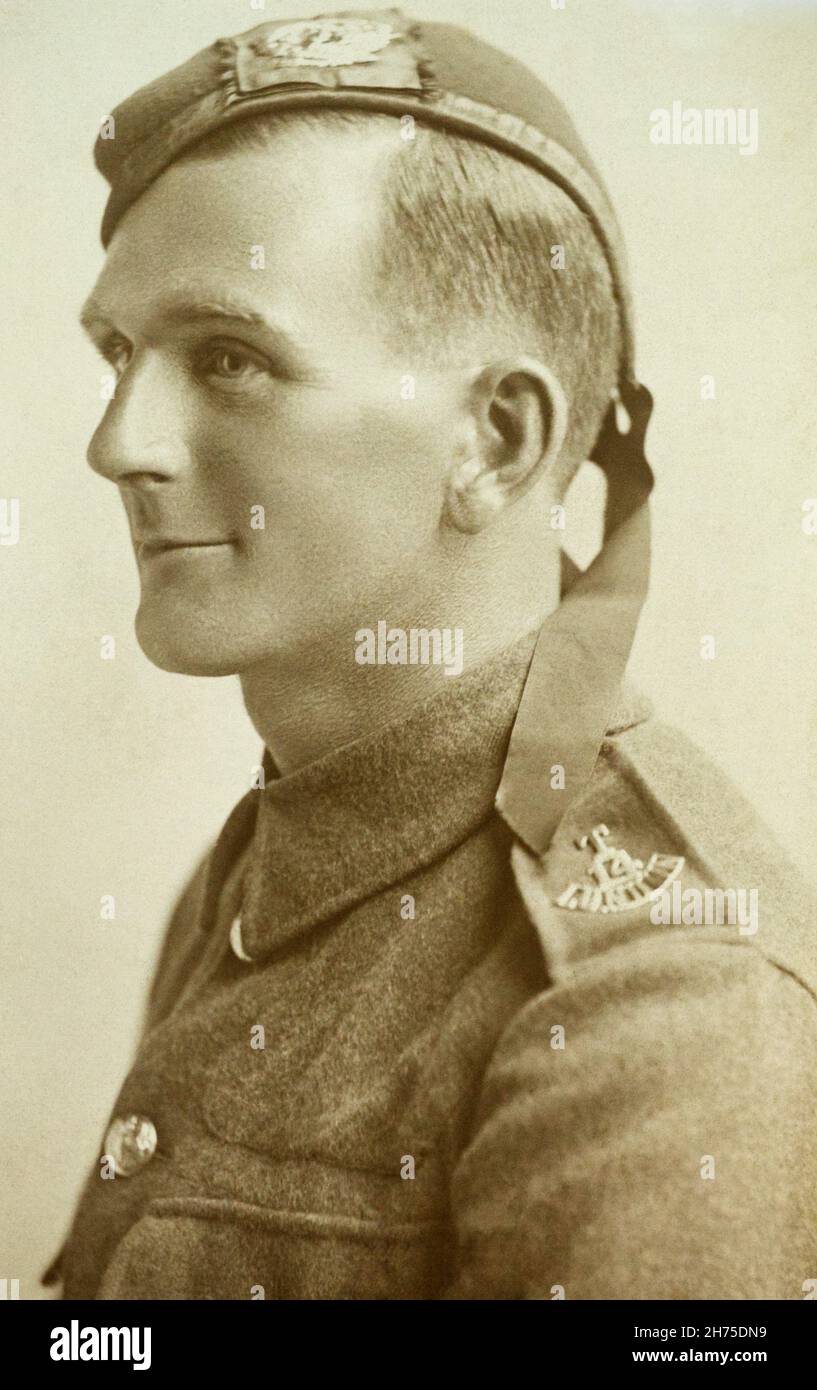 A First World War era picture of a British soldier in the 14th Battalion London Regiment (London Scottish) - a Territorial Force infantry regiment based in London. Stock Photo