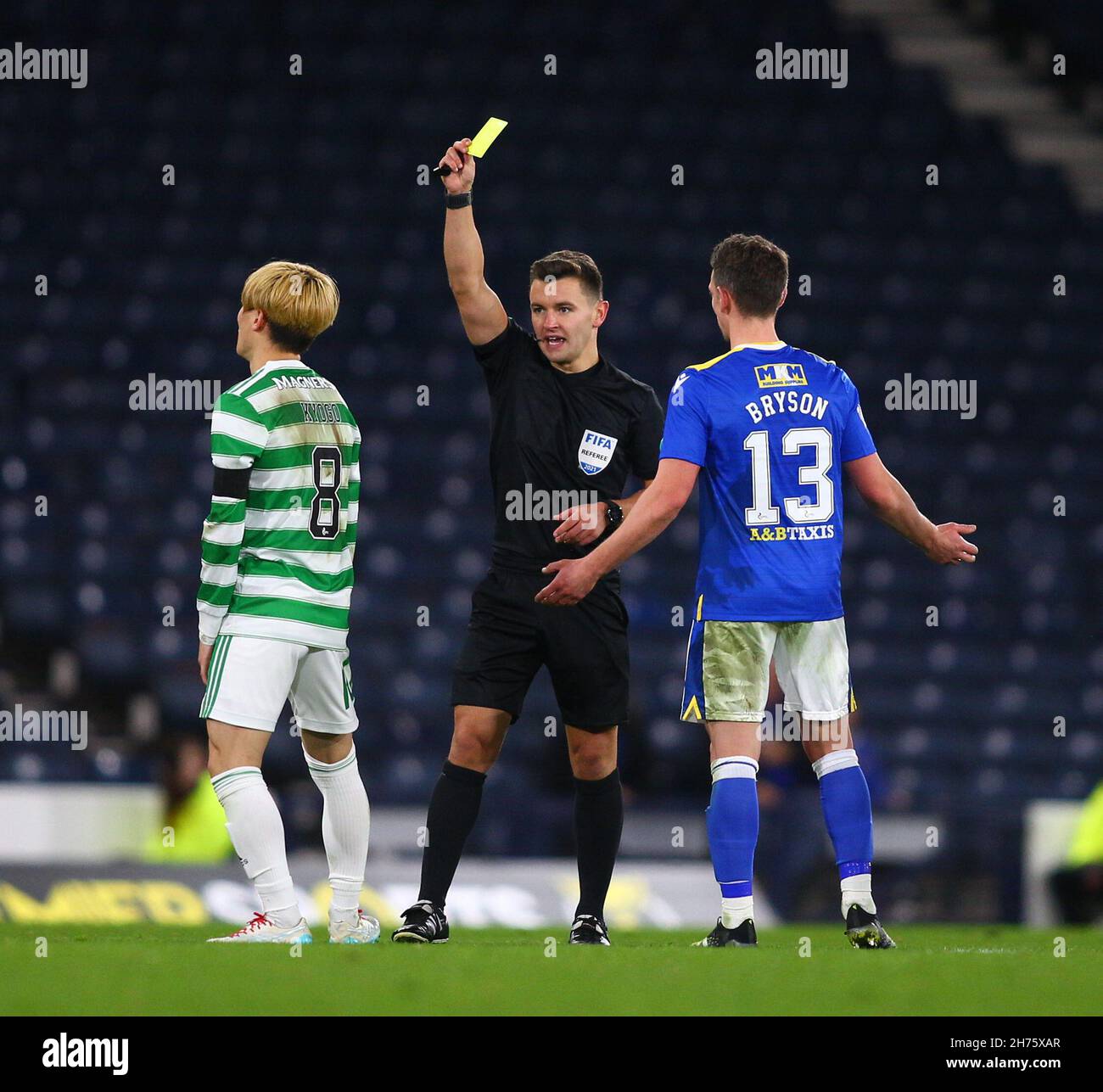 Nick walsh referee hires stock photography and images Alamy