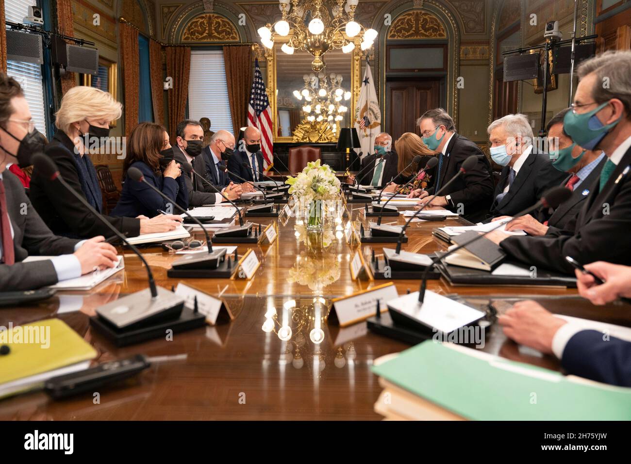 Washington, United States Of America. 18th Nov, 2021. Washington, United States of America. 18 November, 2021. U.S Vice President Kamala Harris meets with Mexican President Andres Manuel Lopez Obrador, right, in the Eisenhower Executive Office Building Ceremonial Office November 18, 2021 in Washington, DC Credit: Planetpix/Alamy Live News Stock Photo