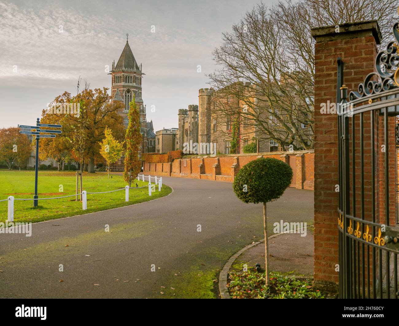 Rugby School, Rugby, Warwickshire, UK. The main driveway towards the ...