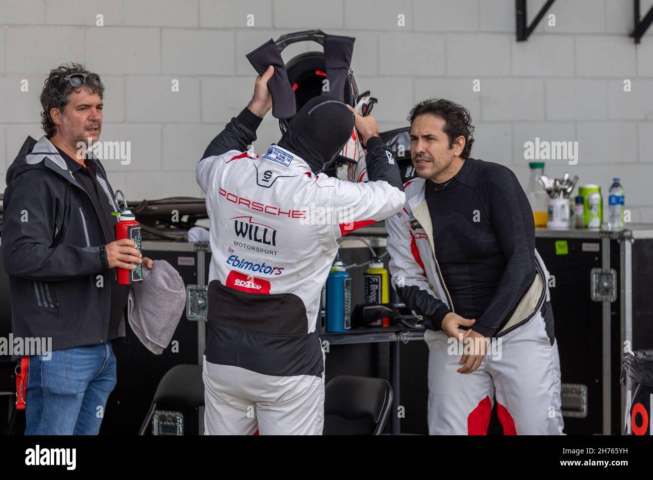 Sebring, USA. 19th Nov, 2021. Cars Pit Stop during 24H Series powered by Hankook. Schedule includes USA stops on November 19-21, 2021. Racing cars from the many countries, such as: Germany, USA, France, Nederland, Romania, Denmark, Canada, Spain, Great Britain, Italy; in many different classes: GT4, 991, GTX, GT3, TCR, TCX, P4. (Photo by Yaroslav Sabitov/YES Market Media/Sipa USA) Credit: Sipa USA/Alamy Live News Stock Photo