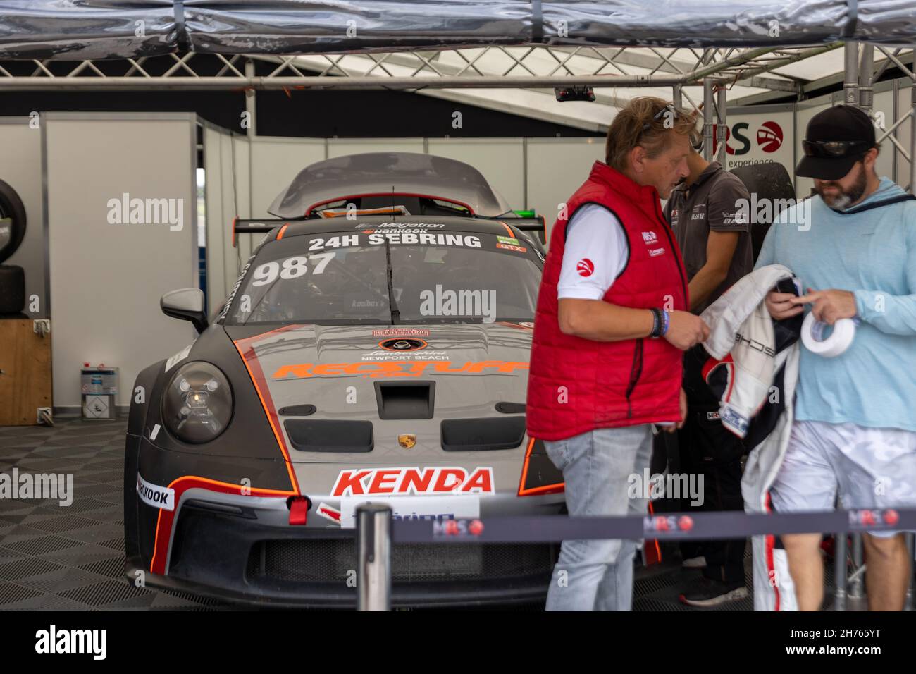 Sebring, USA. 20th Nov, 2021. Cars Pit Stop during 24H Series powered by Hankook. Schedule includes USA stops on November 19-21, 2021. Racing cars from the many countries, such as: Germany, USA, France, Nederland, Romania, Denmark, Canada, Spain, Great Britain, Italy; in many different classes: GT4, 991, GTX, GT3, TCR, TCX, P4. (Photo by Yaroslav Sabitov/YES Market Media/Sipa USA) Credit: Sipa USA/Alamy Live News Stock Photo