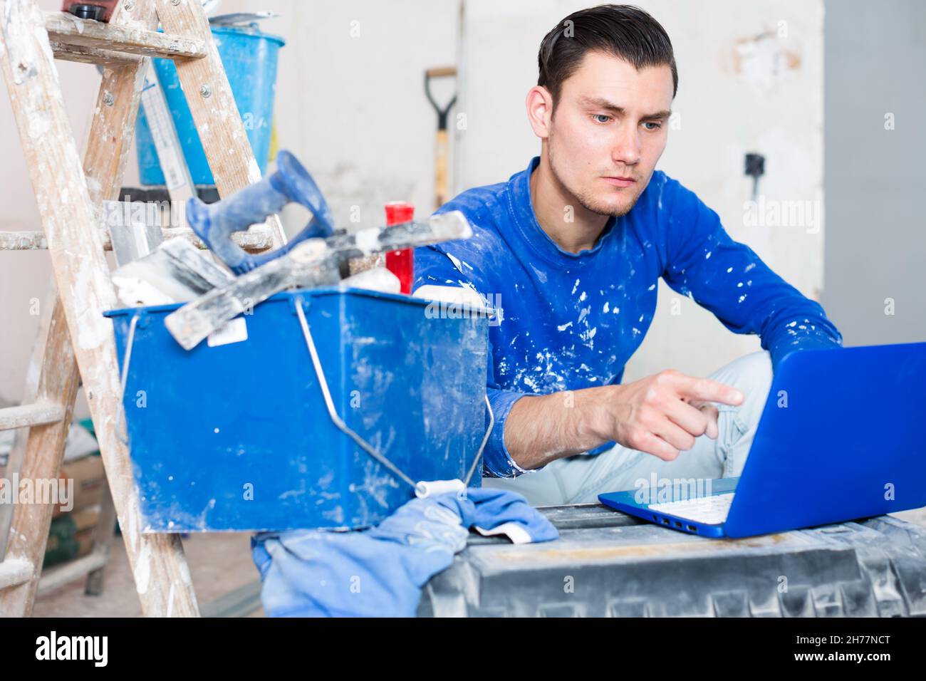 Computer competency hi-res stock photography and images - Alamy