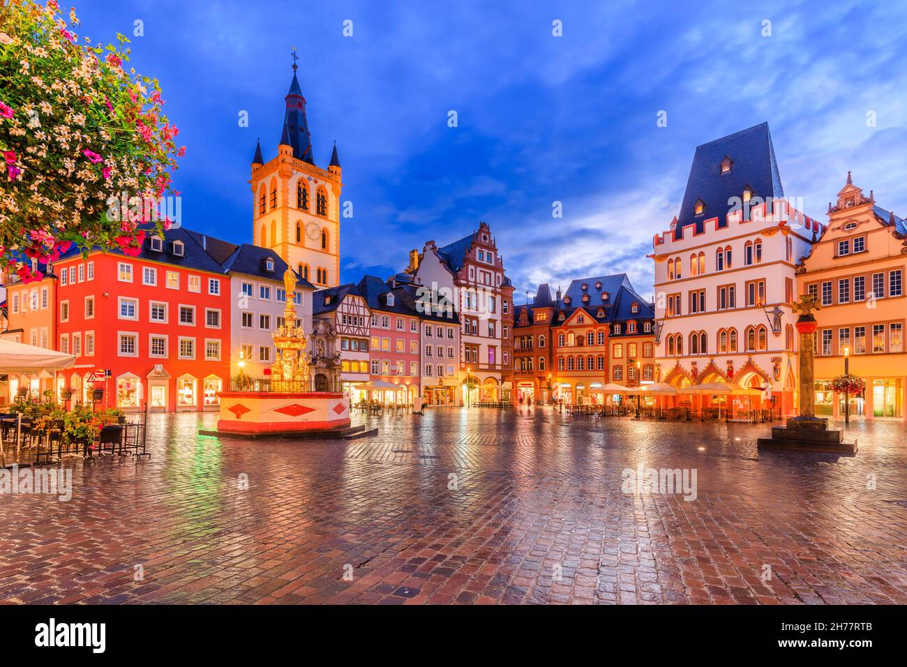 Trier, Germany. Hauptmarkt market square and St. Gangolf church. Stock Photo