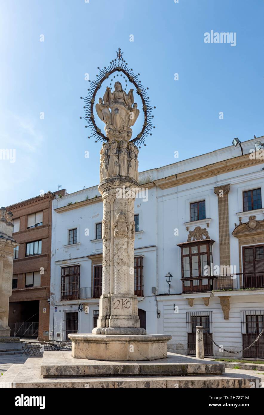 Plaza de la Asuncion y monumento a la Asunción de la Virgen en Jerez de la Frontera, Cádiz Stock Photo