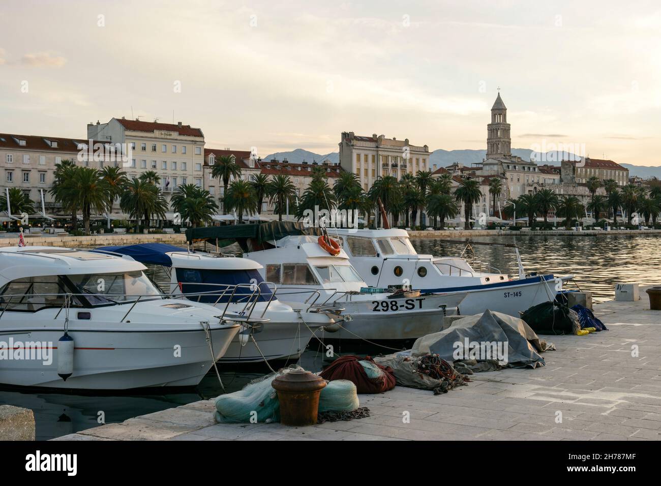 Harbour In Split High Resolution Stock Photography And Images Alamy harbour-in-split-high-resolution-stock-photography-and-images-alamy