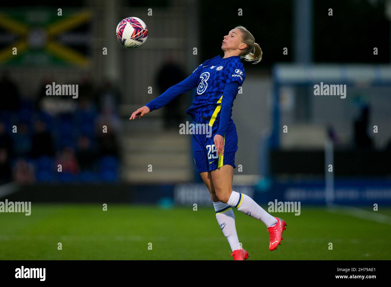 London, UK. 21st Nov, 2021. LONDON, UK. NOVEMBER 21ST : Jonna Andersson of Chelsea FC controls the ball during the 2021-22 FA Womens Superleague fixture between Chelsea FC and Birmingham City at Kingsmeadow. Credit: Federico Guerra Morán/Alamy Live News Stock Photo