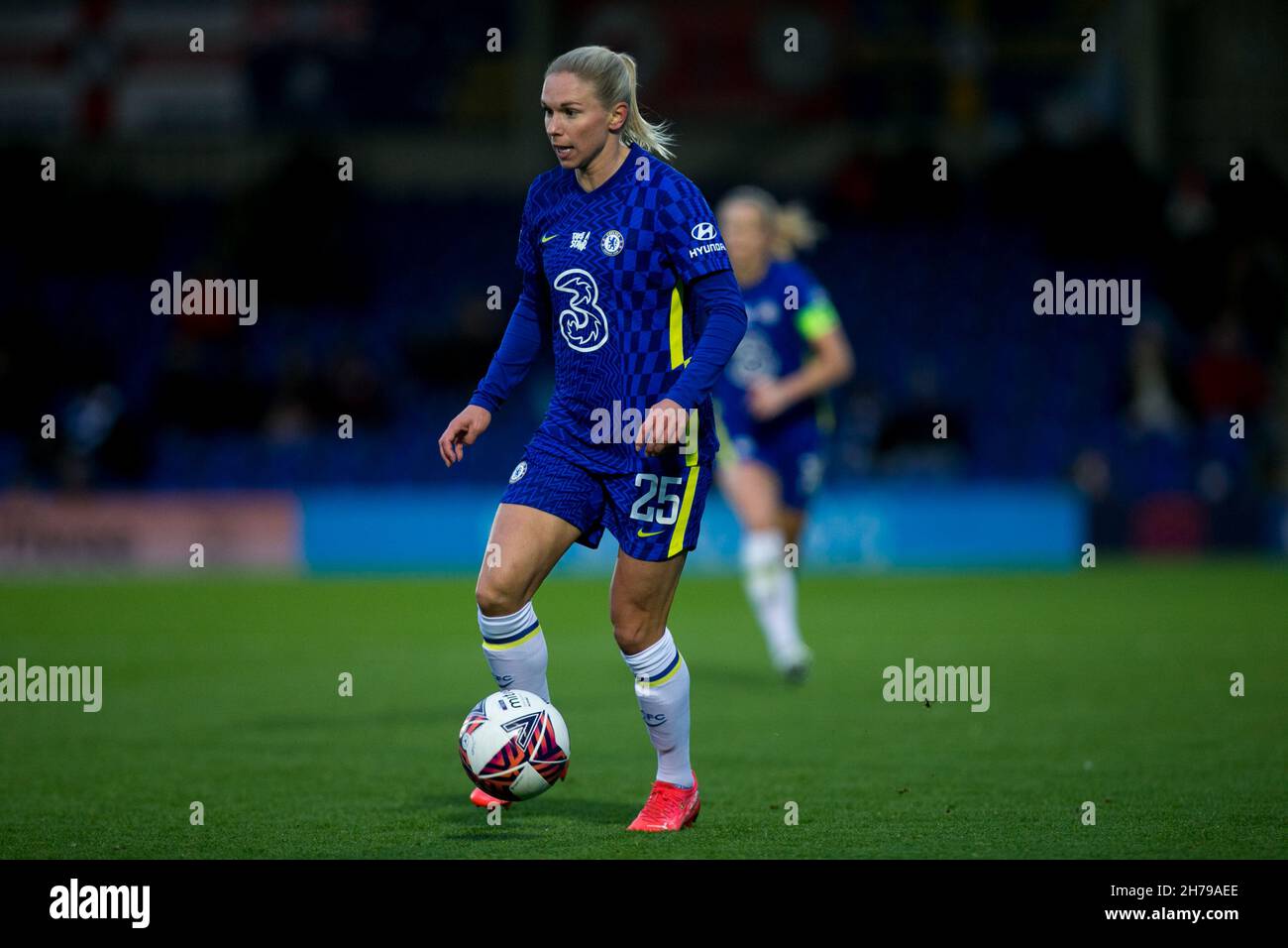 London, UK. 21st Nov, 2021. LONDON, UK. NOVEMBER 21ST : Jonna Andersson of Chelsea FC controls the ball during the 2021-22 FA Womens Superleague fixture between Chelsea FC and Birmingham City at Kingsmeadow. Credit: Federico Guerra Morán/Alamy Live News Stock Photo
