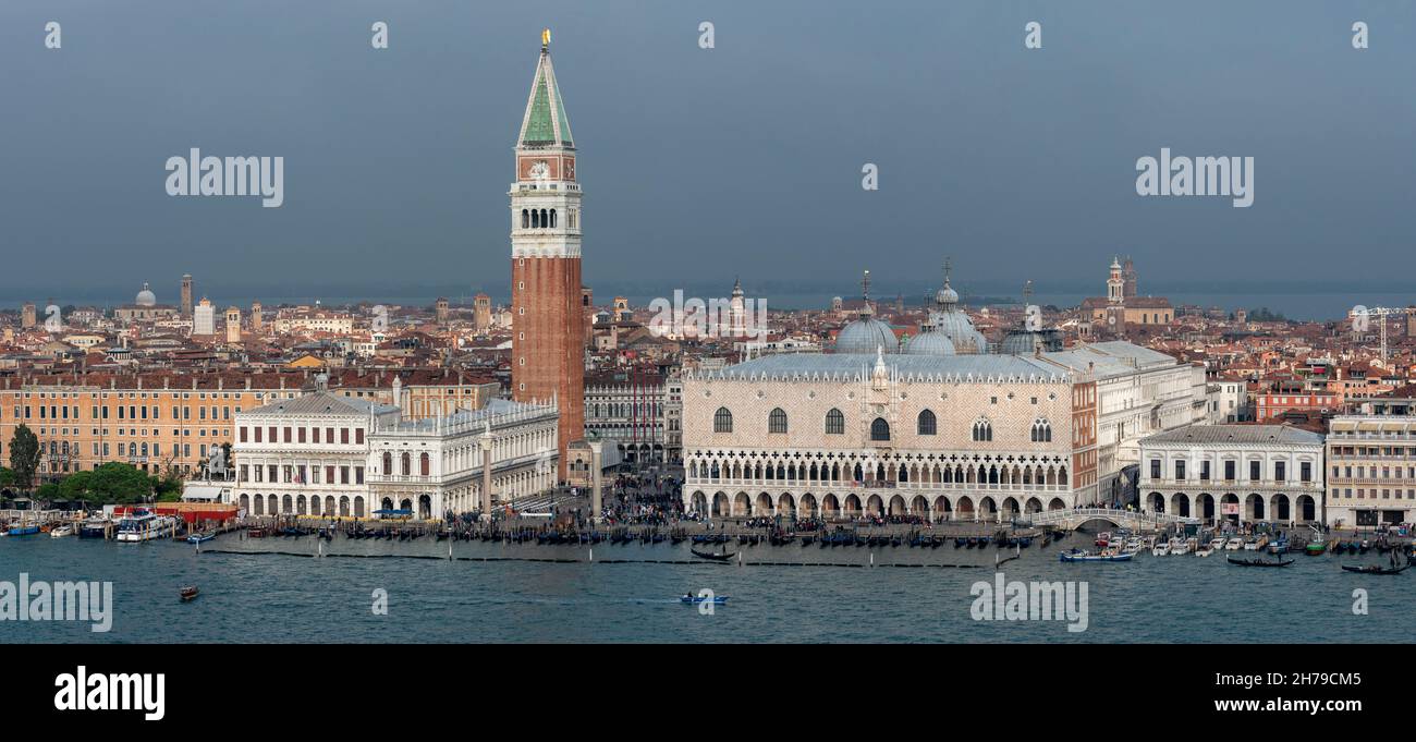 The St. Mark's Square in Venice on Rainy Weather, Italy Stock Photo Alamy
