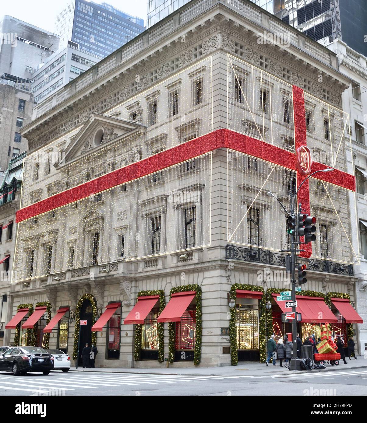 Cartier on 5th Avenue decorated for the holidays, November 21, 2021, in New York. Stock Photo