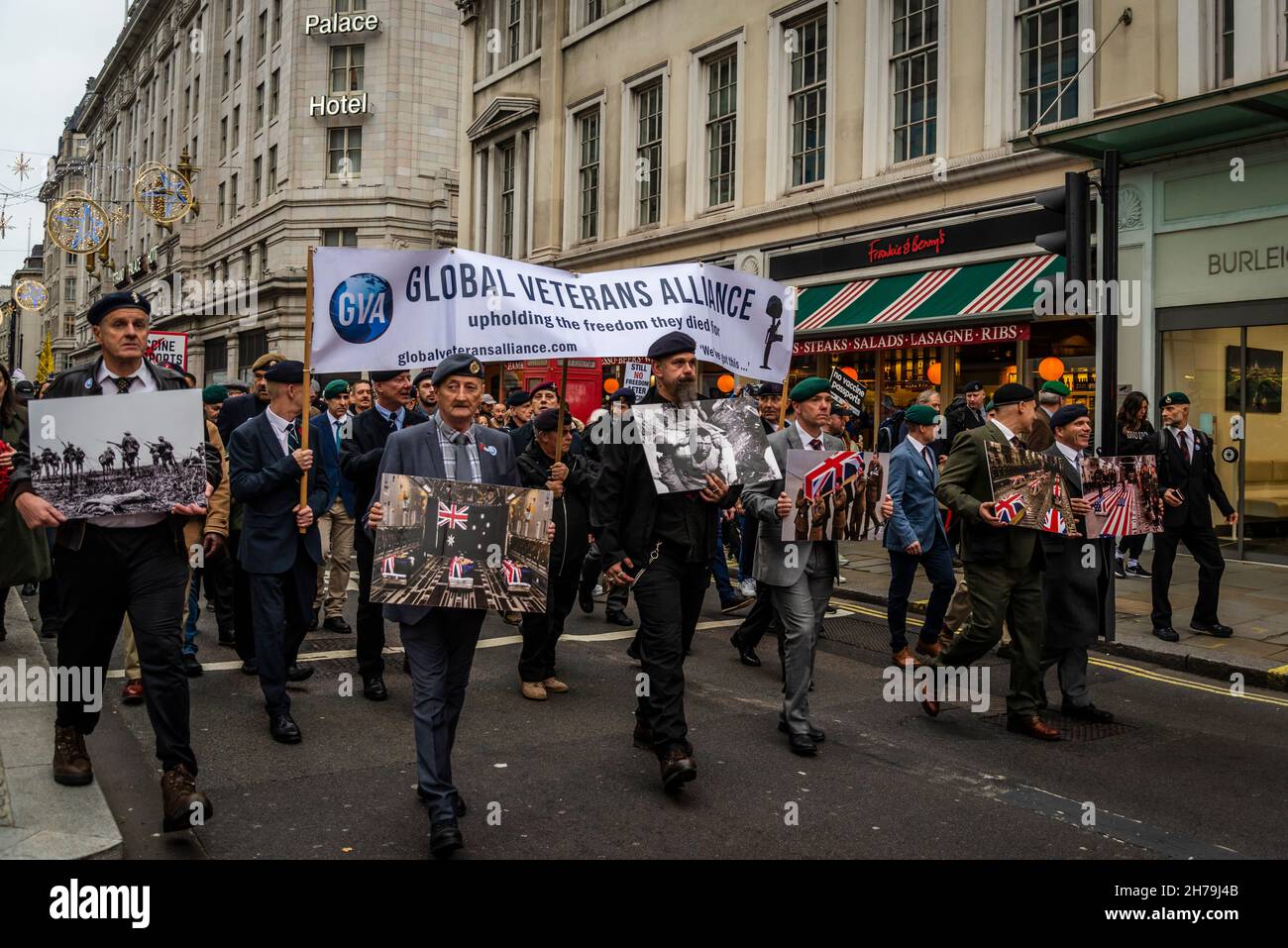 Global Veteran alliance at Anti-vaccine protest, London, England, UK, 20/11/2021 Stock Photo