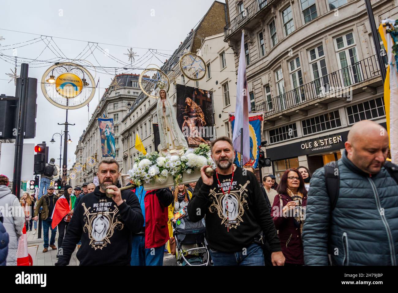 Religious protestors marching, Anti-vaccine protest, London, England, UK, 20/11/2021 Stock Photo