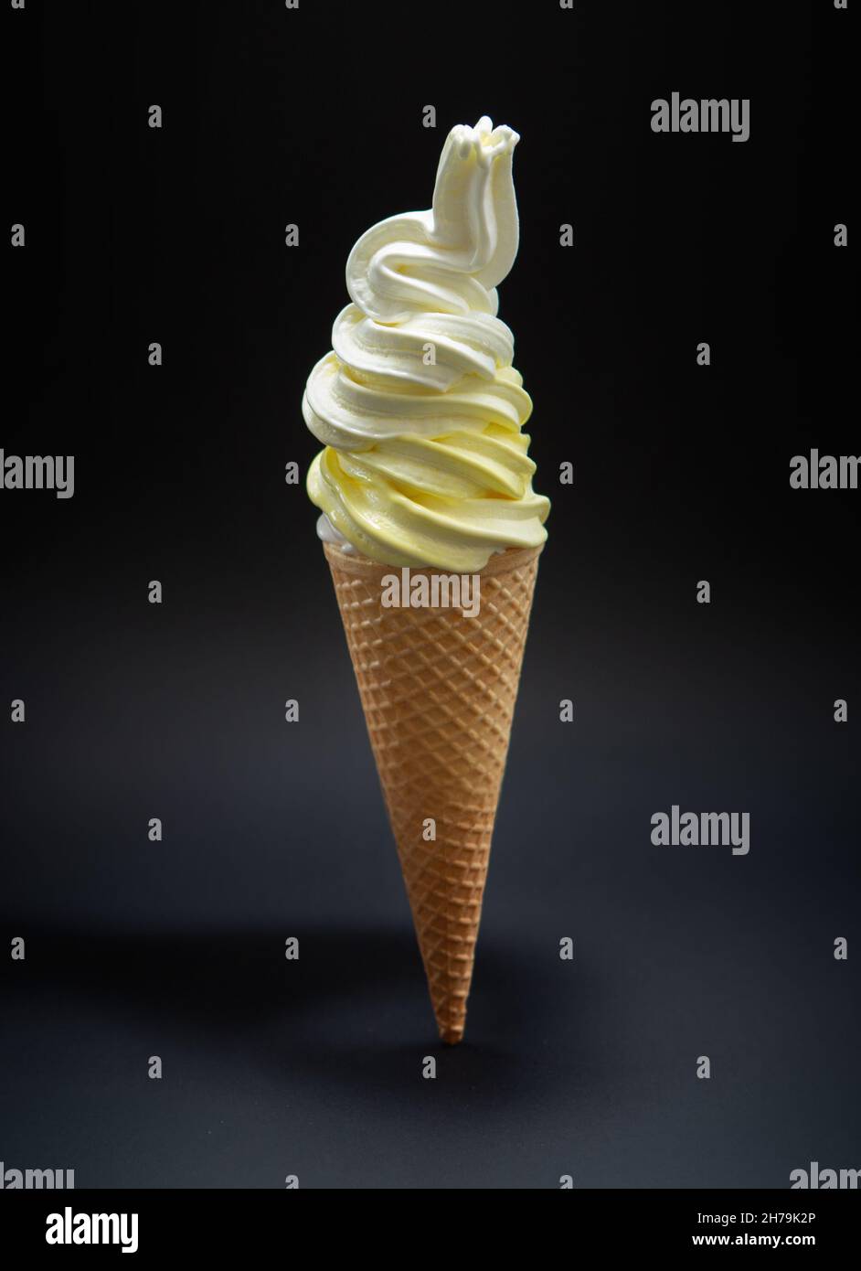 Vanilla flavored ice cream cone hi-res stock photography and images - Alamy