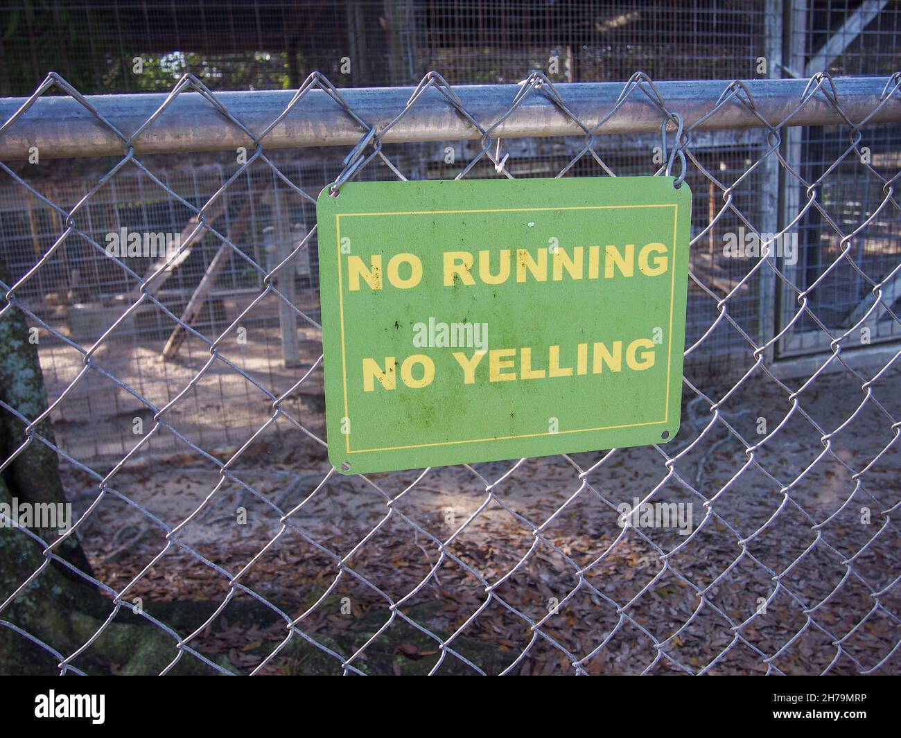 No Running and No Yelling sign at the Octagon Wildlife Sanctuary in Punta Gorda, Florida, USA, 2020 © Katharine Andriotis Stock Photo
