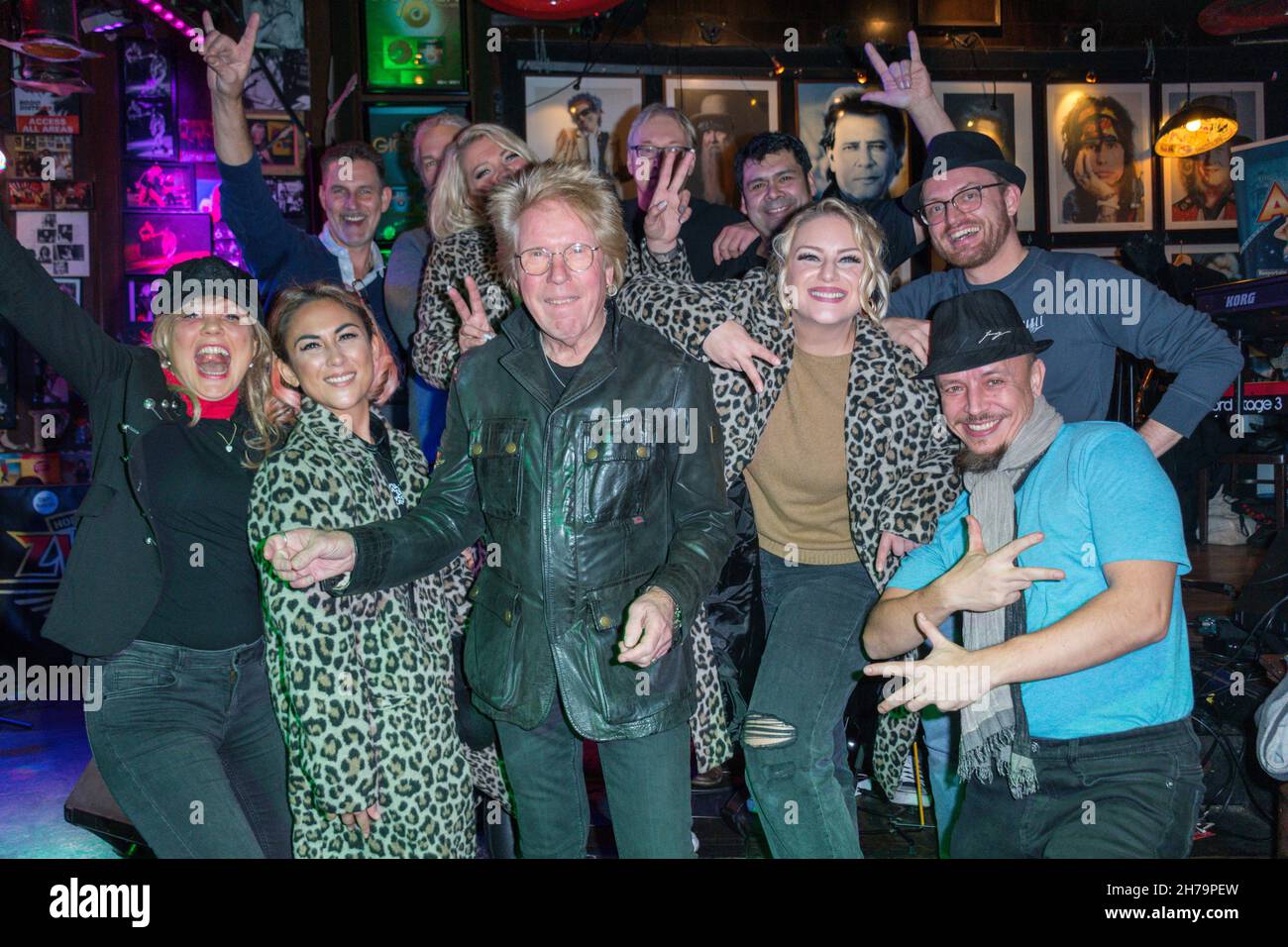 YALLAROO, Bandleader, Frank Kwidor (sax), musikalischer Leiter Volker