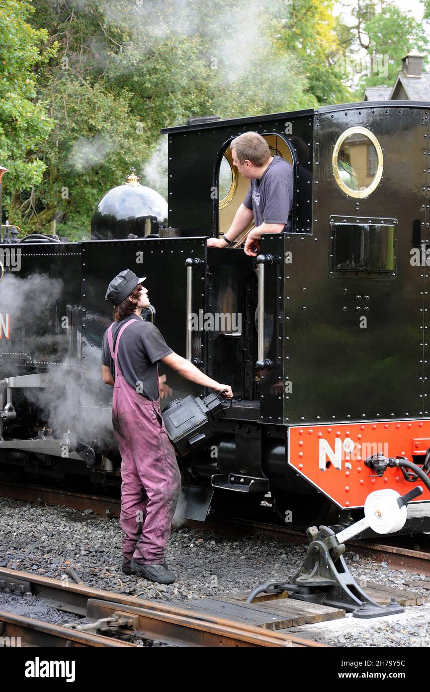 'Prince of Wales' and crew at Devil's Bridge station. Stock Photo