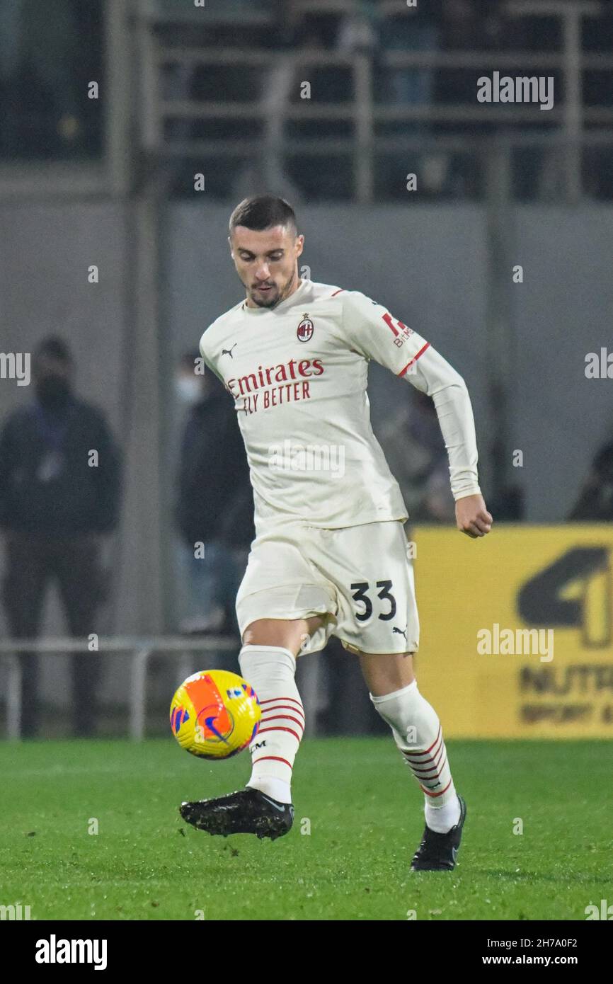 Florence, Italy. 19th Feb, 2023. Nicolas Gonzalez (ACF Fiorentina) during ACF  Fiorentina vs Empoli FC, italian soccer Serie A match in Florence, Italy,  February 19 2023 Credit: Independent Photo Agency/Alamy Live News