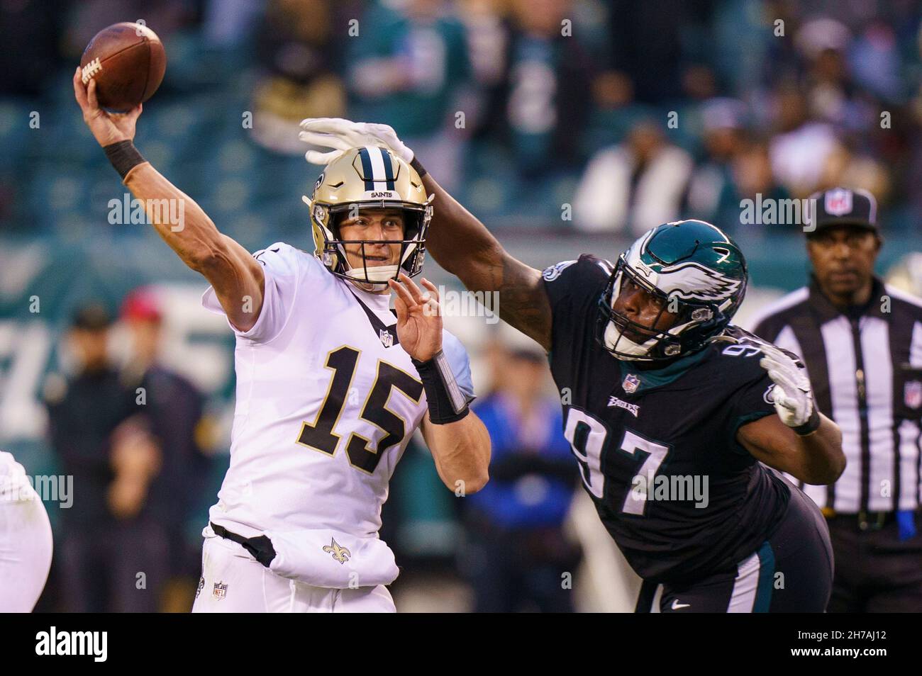 Philadelphia Eagles defensive tackle Javon Hargrave (97) in action