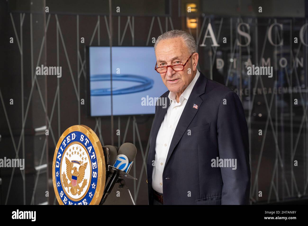 NEW YORK, NY – NOVEMBER 21: Senate Majority Leader, U.S. Senator Chuck Schumer (D-NY) speaks at a press conference on the importance of lowering the prices of insulin and the GOP's opposition to the Build Back Better plan on November 21, 2021 in New York City. Credit: Ron Adar/Alamy Live News Stock Photo