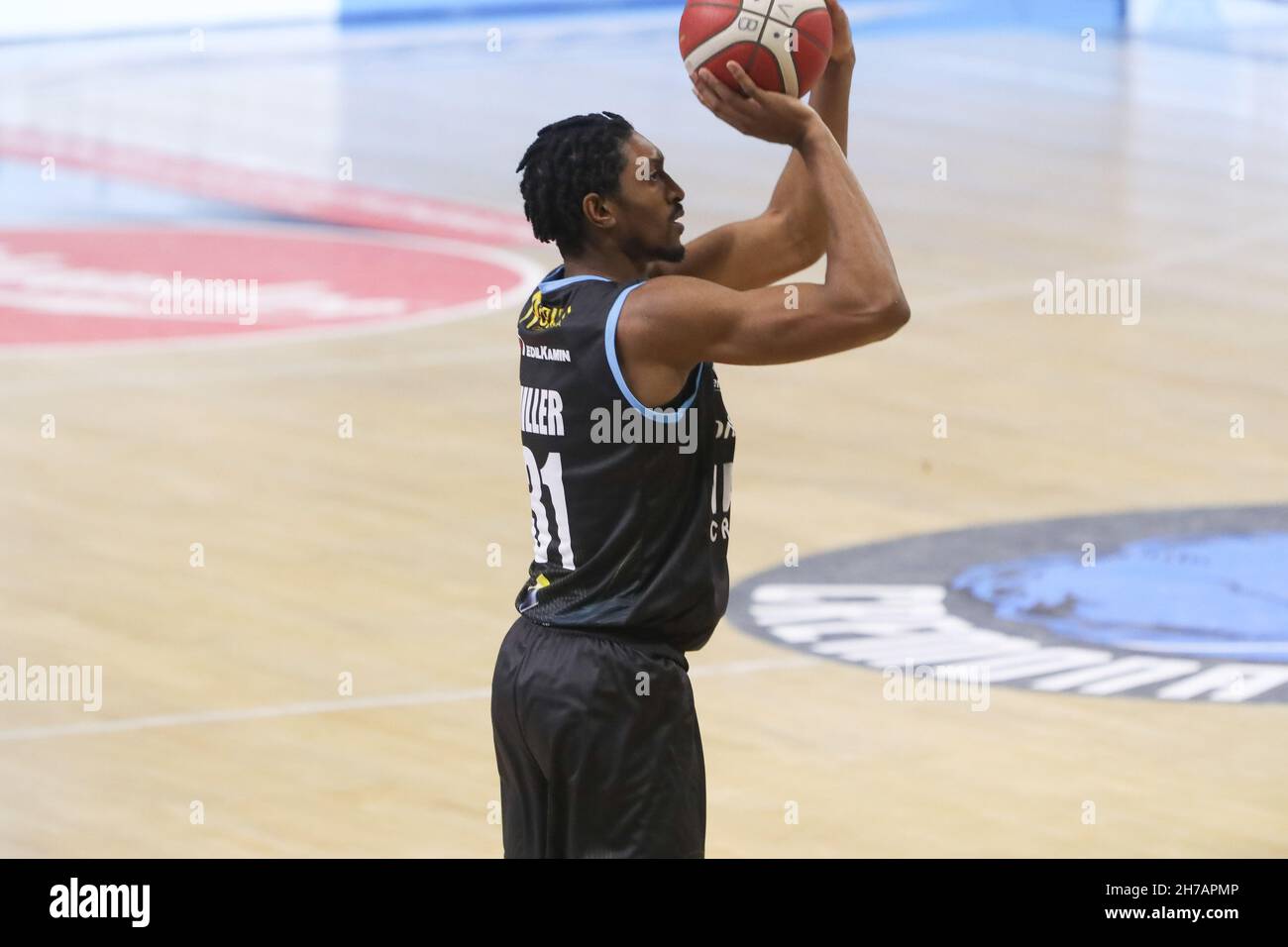 Basquete Italiano Um Campeonato Serial OriOra Pistoia Vs Dolomomecado  Energia Basket Trentino Foto Editorial - Imagem de janeiro, fotografia:  169162686