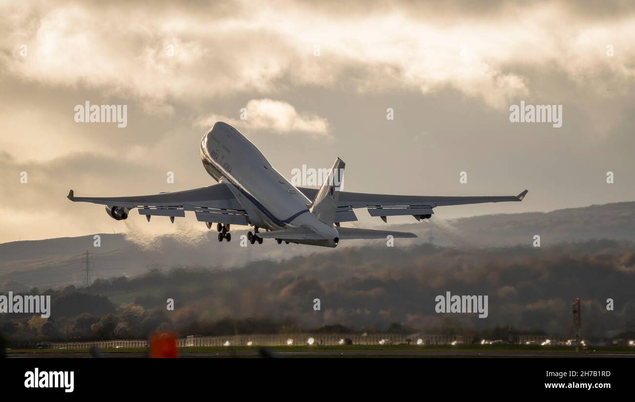 'Code One' at Glasgow airport during South Korean President Moon Jae-in's visit to COP26 Climate summit in Scotland. Stock Photo