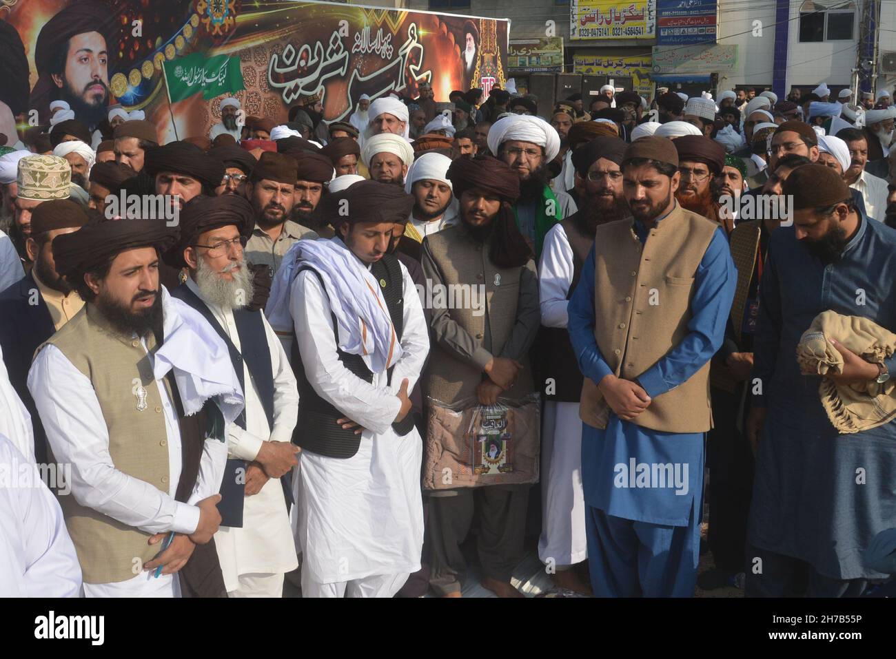 Pakistan Rizvi Lahore, Punjab, Pakistan. 21st Nov, 2021. Hafiz Saad Rizvi leader of ...