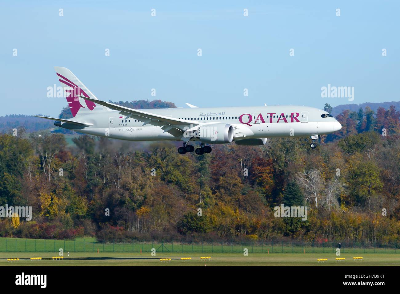 Qatar Airways Boeing 787-8 aircraft landing at Zurich inbound from Doha, Qatar. Qatar B787 Dreamliner airplane flying. Stock Photo