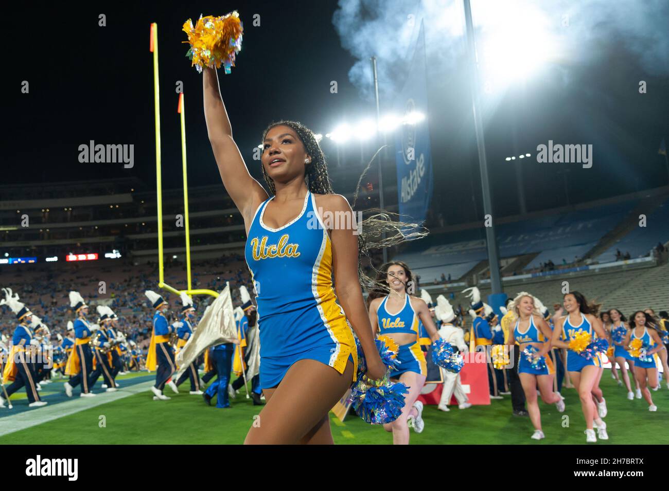 Ucla bruins cheer squad hires stock photography and images Alamy