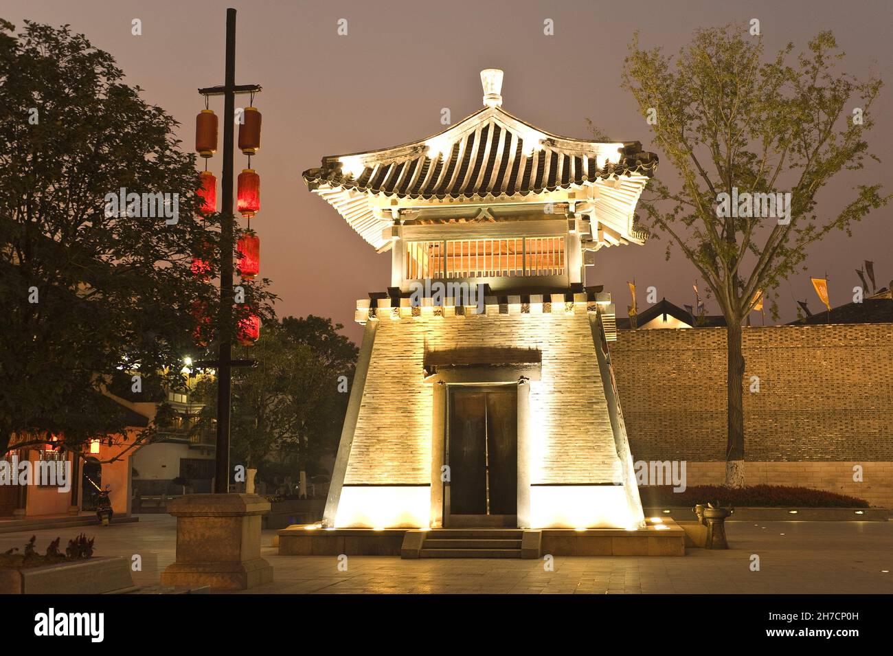 Yancheng Remains Museum at night, China, Changzhou Stock Photo