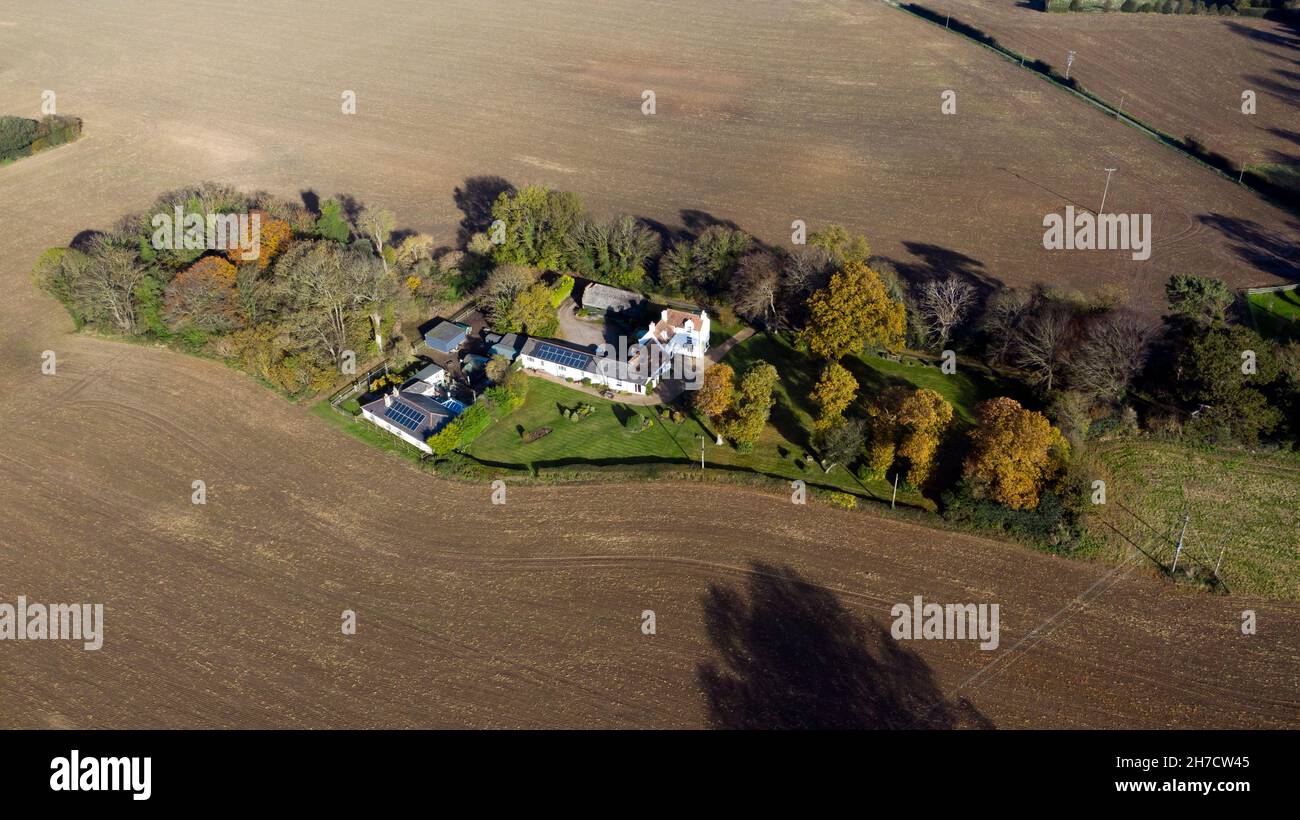 18th century farm house hi-res stock photography and images - Alamy