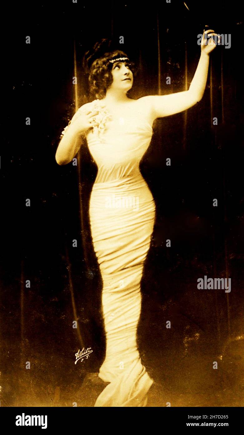 John Lind - Swedish female impersonator, singer and dancer Stock Photo ...