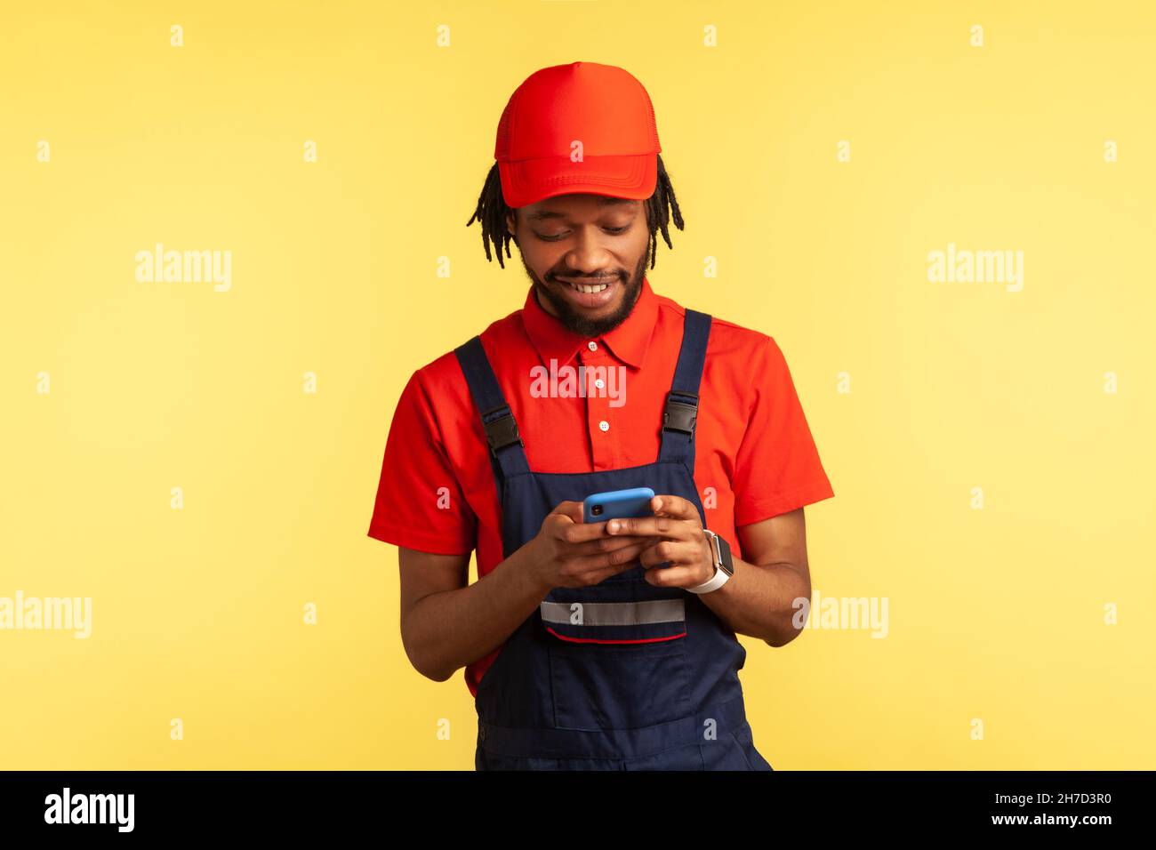 Worker wearing uniform hi-res stock photography and images - Alamy