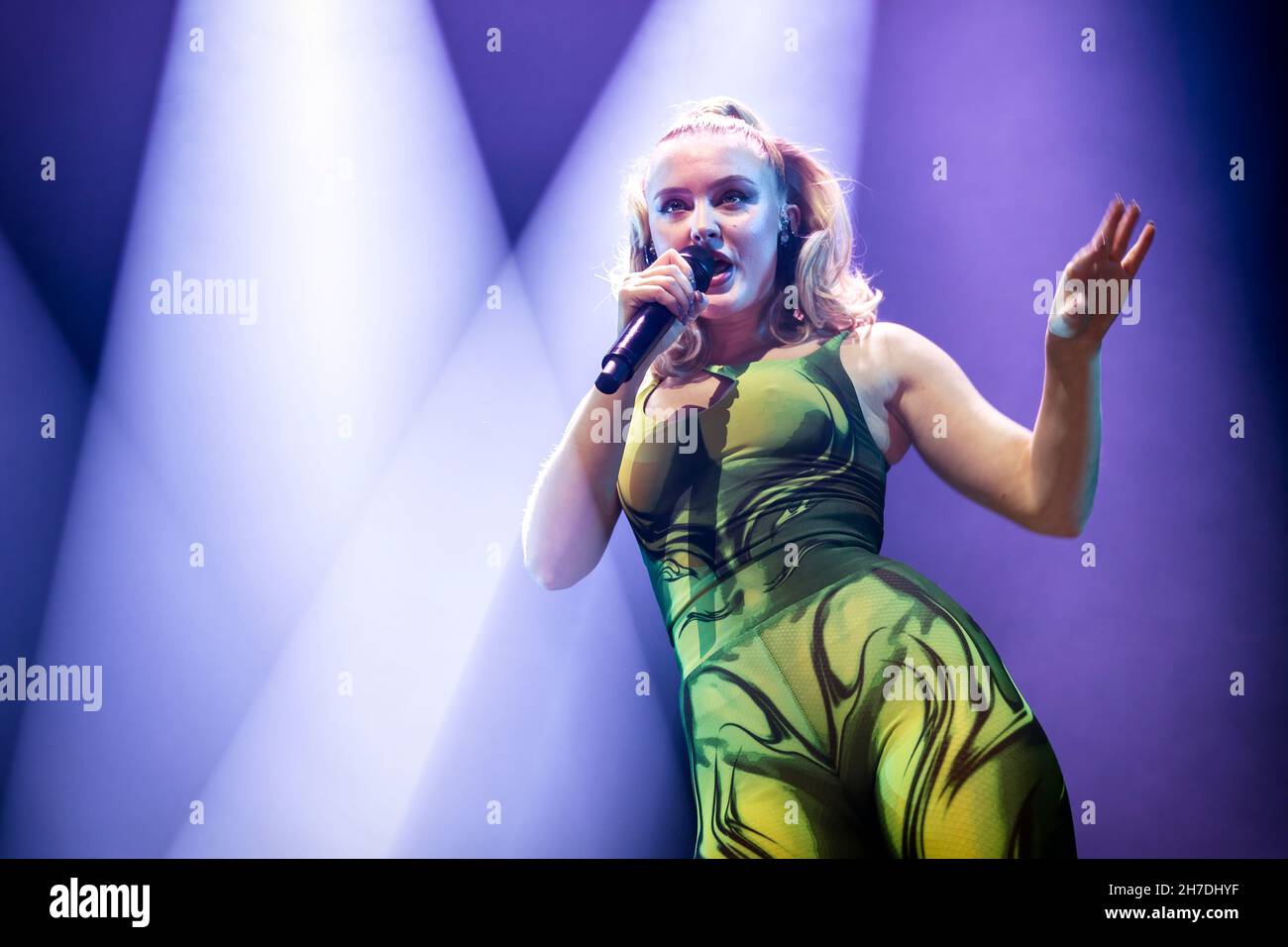 Zara larsson hi-res stock photography and images - Page 3 - Alamy