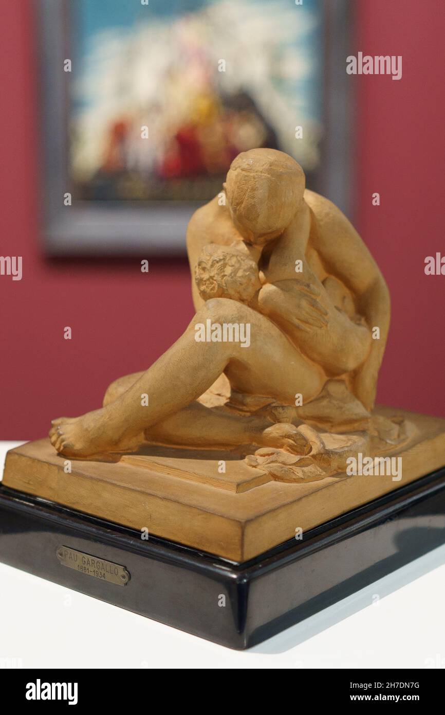 Madrid, Spain. 21st Nov, 2021. Maternity of the artist Pablo Gargallo seen displayed during the Antiques and Art Galleries Fair, Feriarte at the IFEMA in Madrid. (Photo by Atilano Garcia/SOPA Images/Sipa USA) Credit: Sipa USA/Alamy Live News Stock Photo
