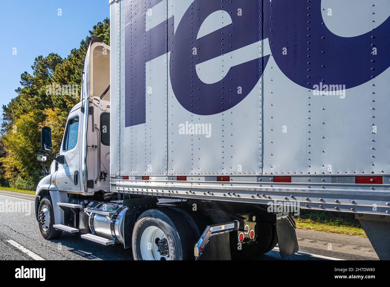 FedEx Express truck traveling on Interstate 285 around Atlanta, Georgia. (USA) Stock Photo