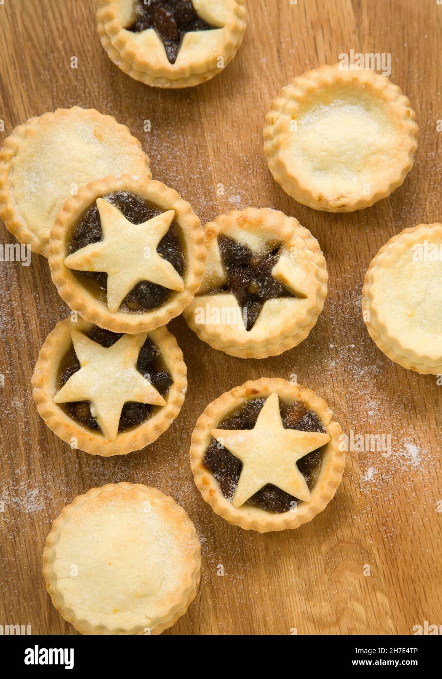 Christmas mince pies Stock Photo Alamy