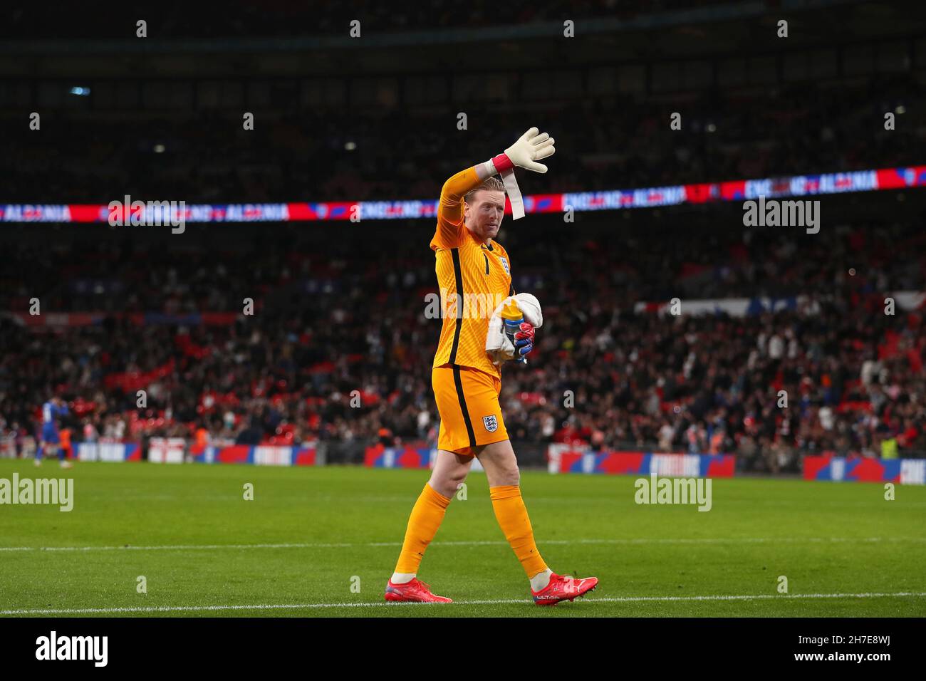 Jordan pickford i hi-res stock photography and images - Alamy