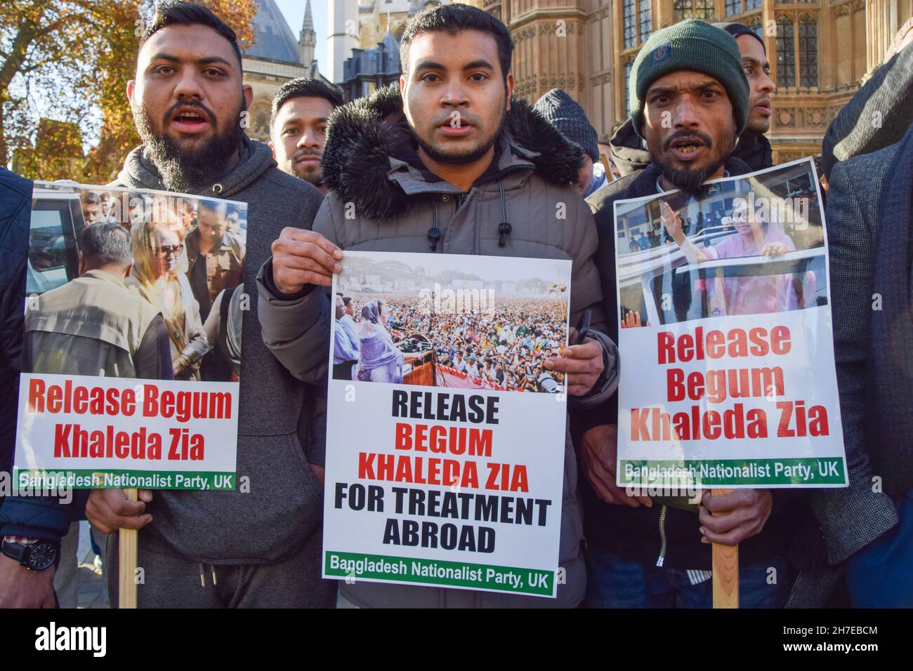 London, UK. 22nd Nov, 2021. Demonstrators hold placards in support of Khaleda Zia during the demonstration outside the UK parliament.Demonstrators gathered outside the parliament in support of former Bangladesh Prime Minister and Bangladesh Nationalist Party leader Khaleda Zia, who has been suffering health problems, demanding that she be released for treatment abroad. (Photo by Vuk Valcic/SOPA Images/Sipa USA) Credit: Sipa USA/Alamy Live News Stock Photo