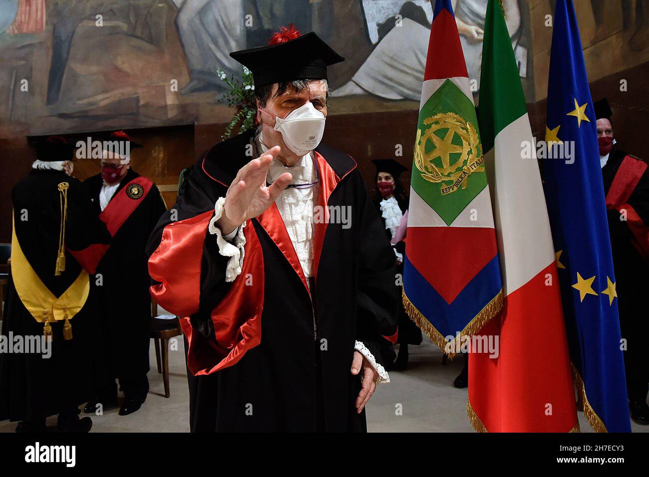 Rome, Italy. 22nd Nov, 2021. 2021 Nobel Prize winner in Physics Giorgio Parisi poses for a photo after the inauguration ceremony of the academic year, the 719th since its foundation, of the La Sapienza University of Rome. (Photo by Vincenzo Nuzzolese/SOPA Images/Sipa USA) Credit: Sipa USA/Alamy Live News Stock Photo