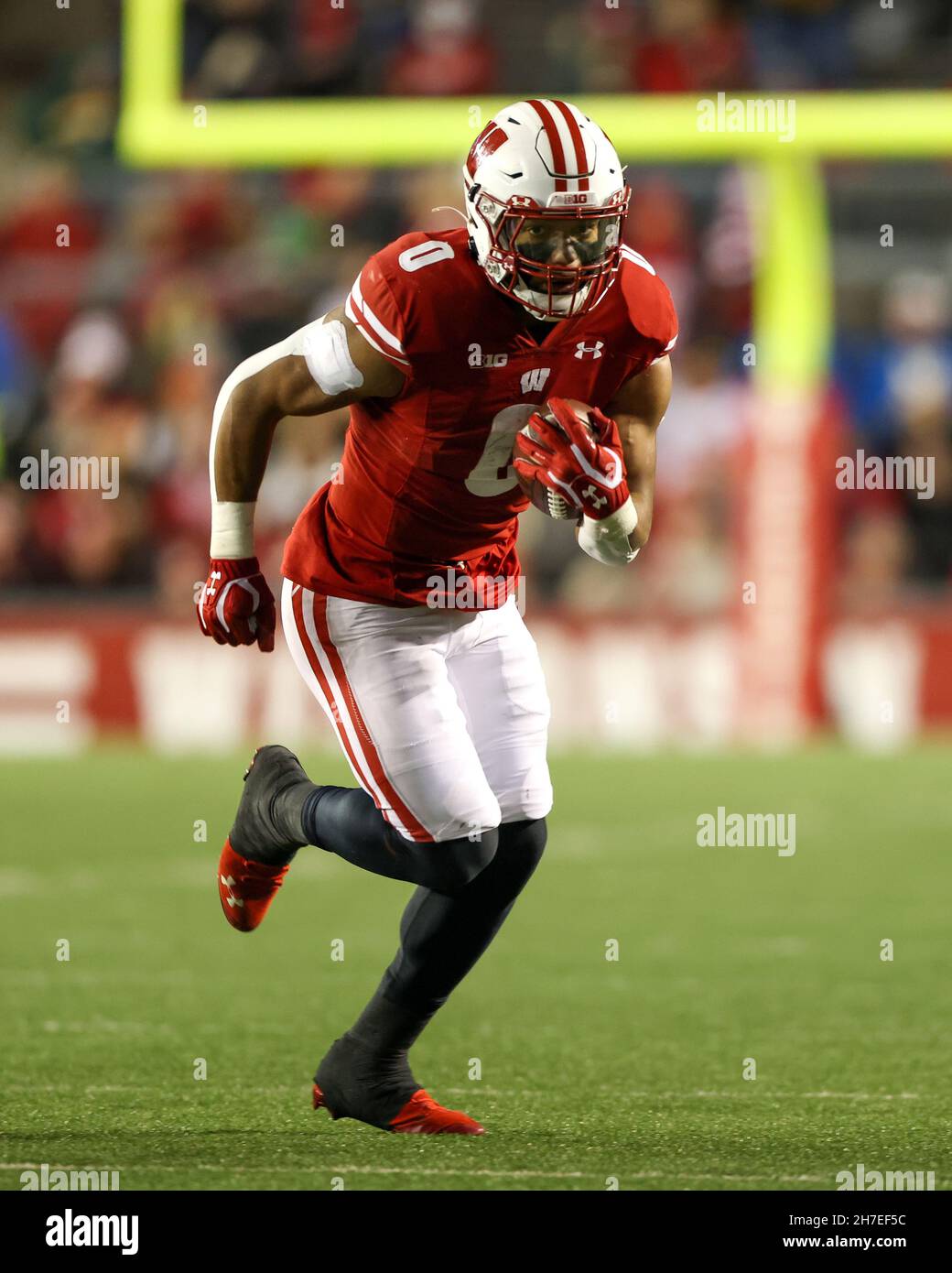 Madison, WI, USA. 20th Nov, 2021. Wisconsin Badgers running back