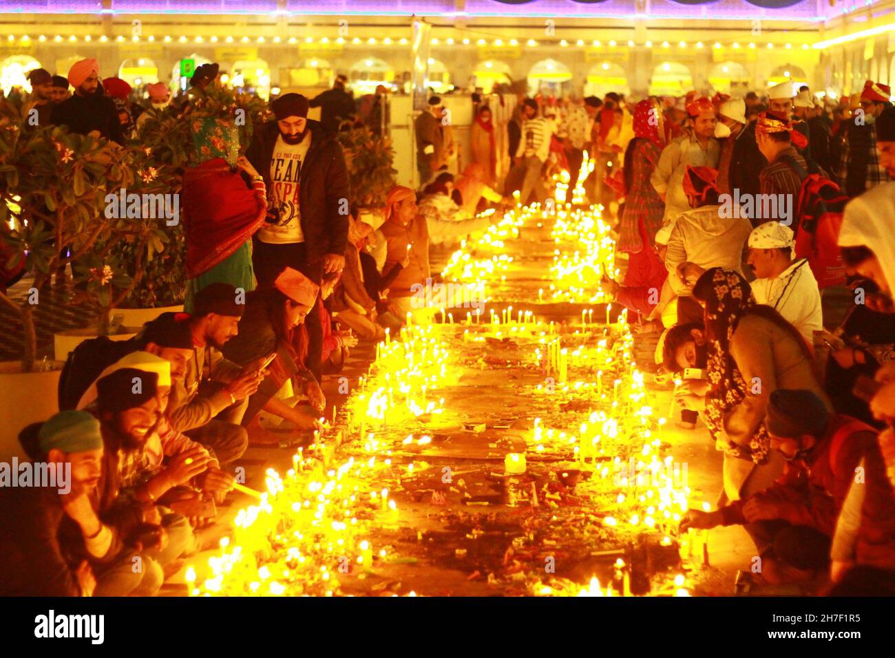 New Delhi, India. 19th Nov, 2021. The candle light ceremony known as
