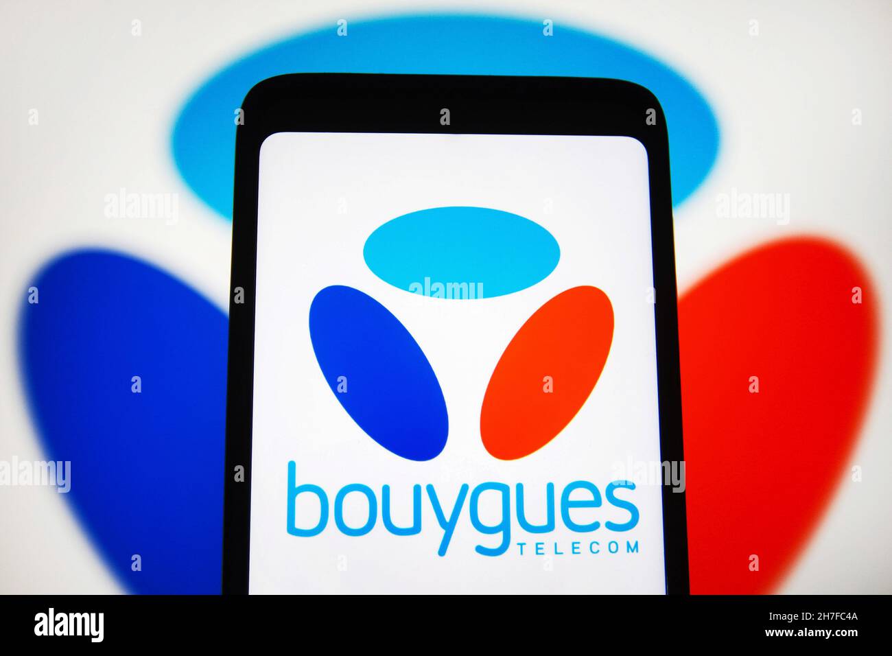 Ukraine. 22nd Nov, 2021. In this photo illustration, the Bouygues Telecom logo is seen on a smartphone screen. Credit: SOPA Images Limited/Alamy Live News Stock Photo